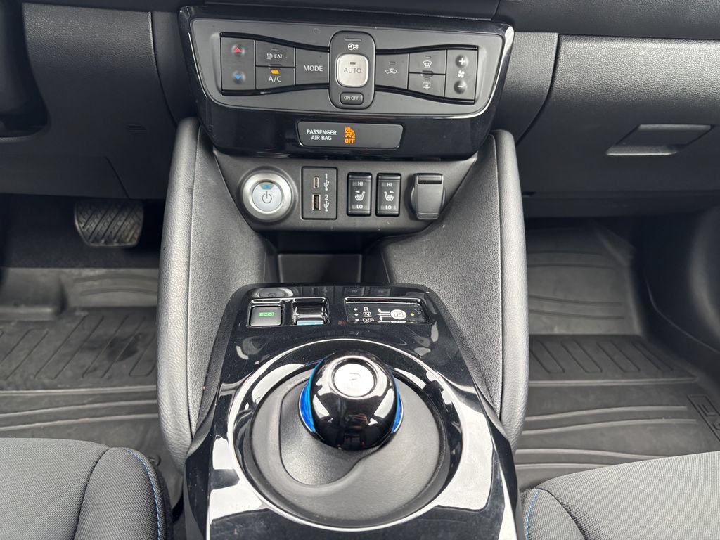 Used 2025 Nissan Leaf SV Plus FWD image 19