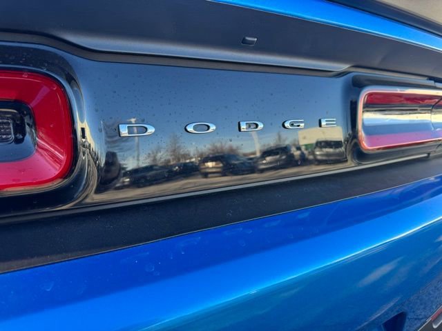 Used 2023 Dodge Challenger R/T w/ Cold Weather Group image 44