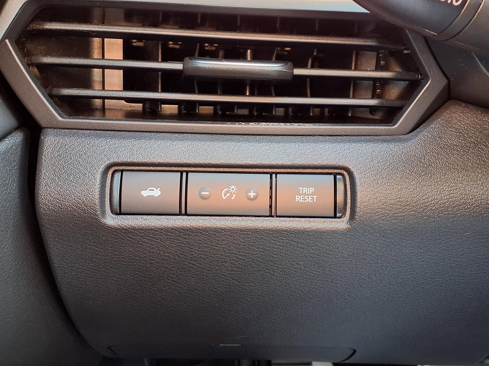 Used 2024 Nissan Altima 2.5 SR w/ SR Premium Package image 26