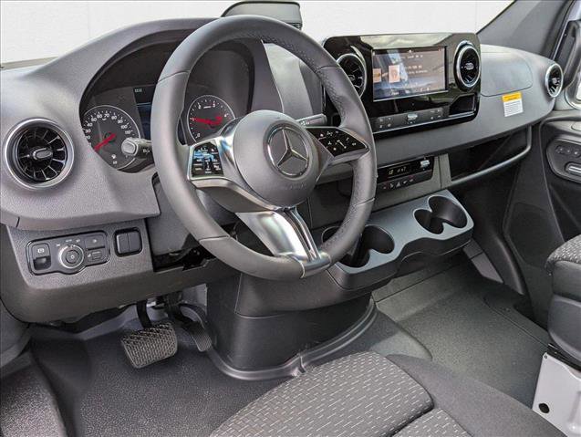 New 2025 Mercedes-Benz Sprinter 2500 image 3