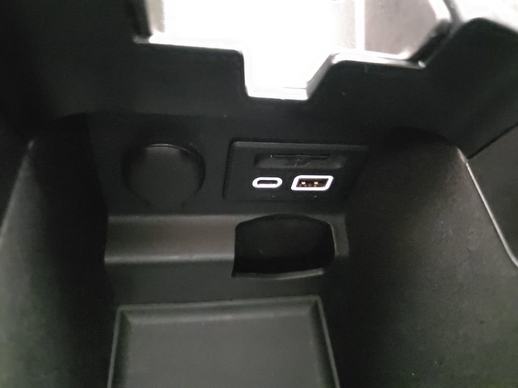 Used 2018 Cadillac XTS Luxury image 25