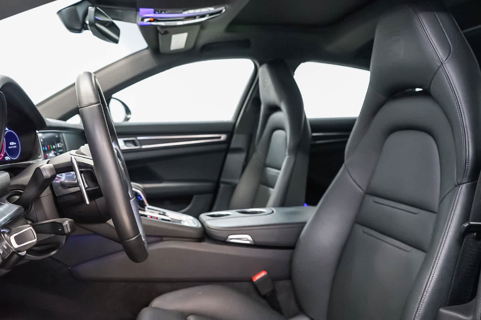 Certified 2023 Porsche Panamera Platinum Edition RWD image 5
