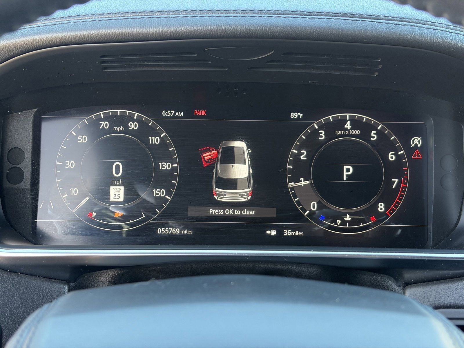 Used 2020 Land Rover Range Rover HSE AWD/4WD image 32