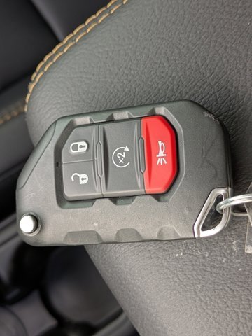 New 2025 Jeep Gladiator Sport image 26