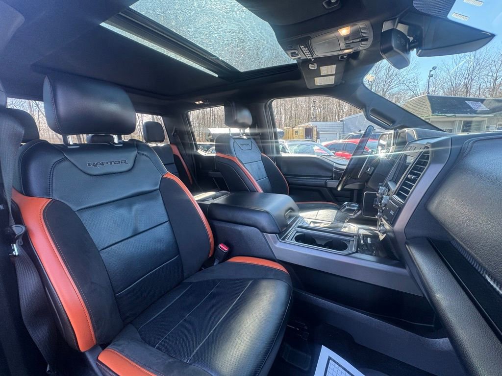 Used 2017 Ford F150 Raptor w/ Equipment Group 802A Luxury image 30