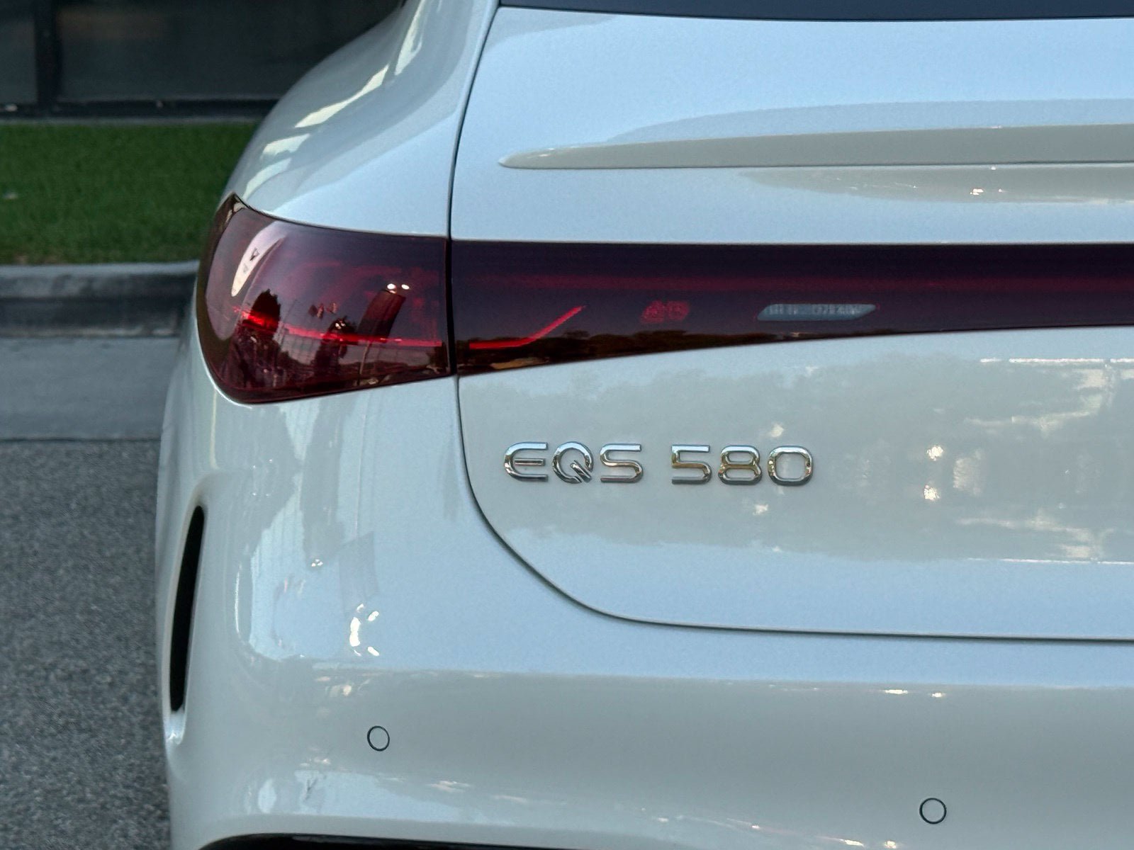 Used 2023 Mercedes-Benz EQS 580 4MATIC Sedan image 11