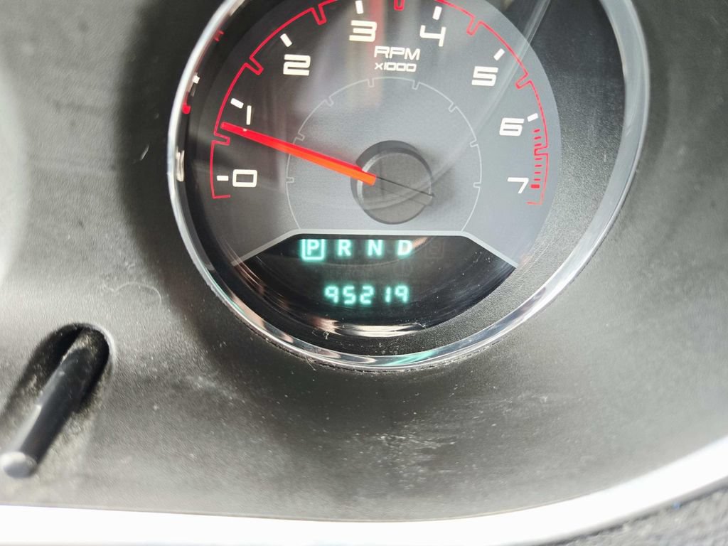 Used 2013 Dodge Avenger SXT FWD image 23