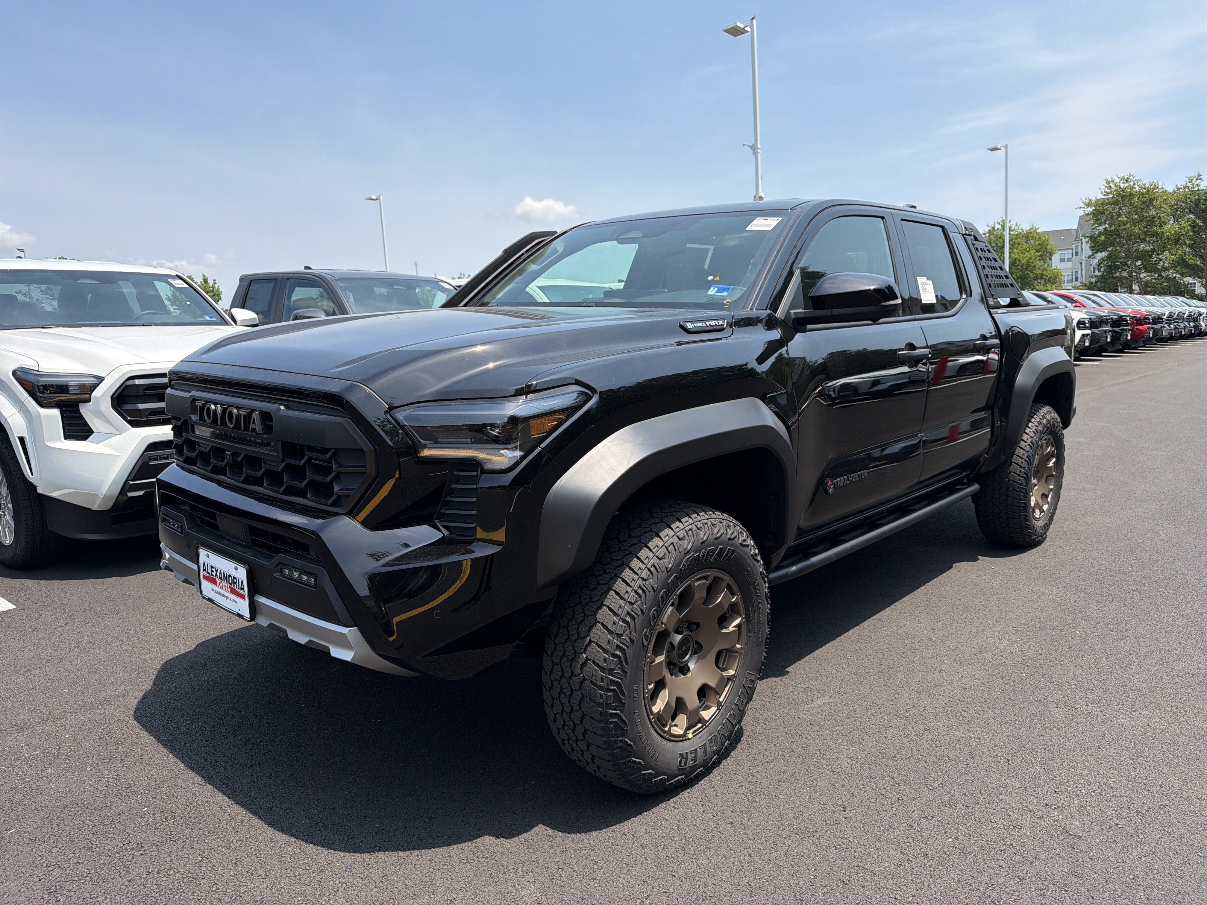 New 2026 Toyota Tacoma 4x4 Double Cab Hybrid w/ Tow Tech Package
