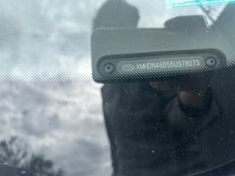 Used 2005 Hyundai Elantra GLS FWD image 34