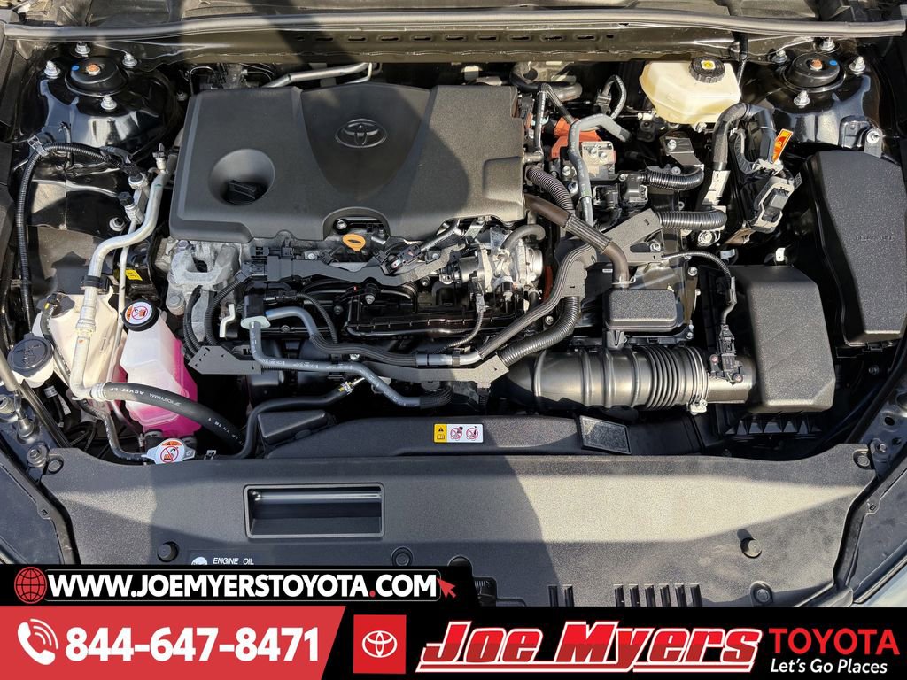 Used 2025 Toyota Camry SE image 31