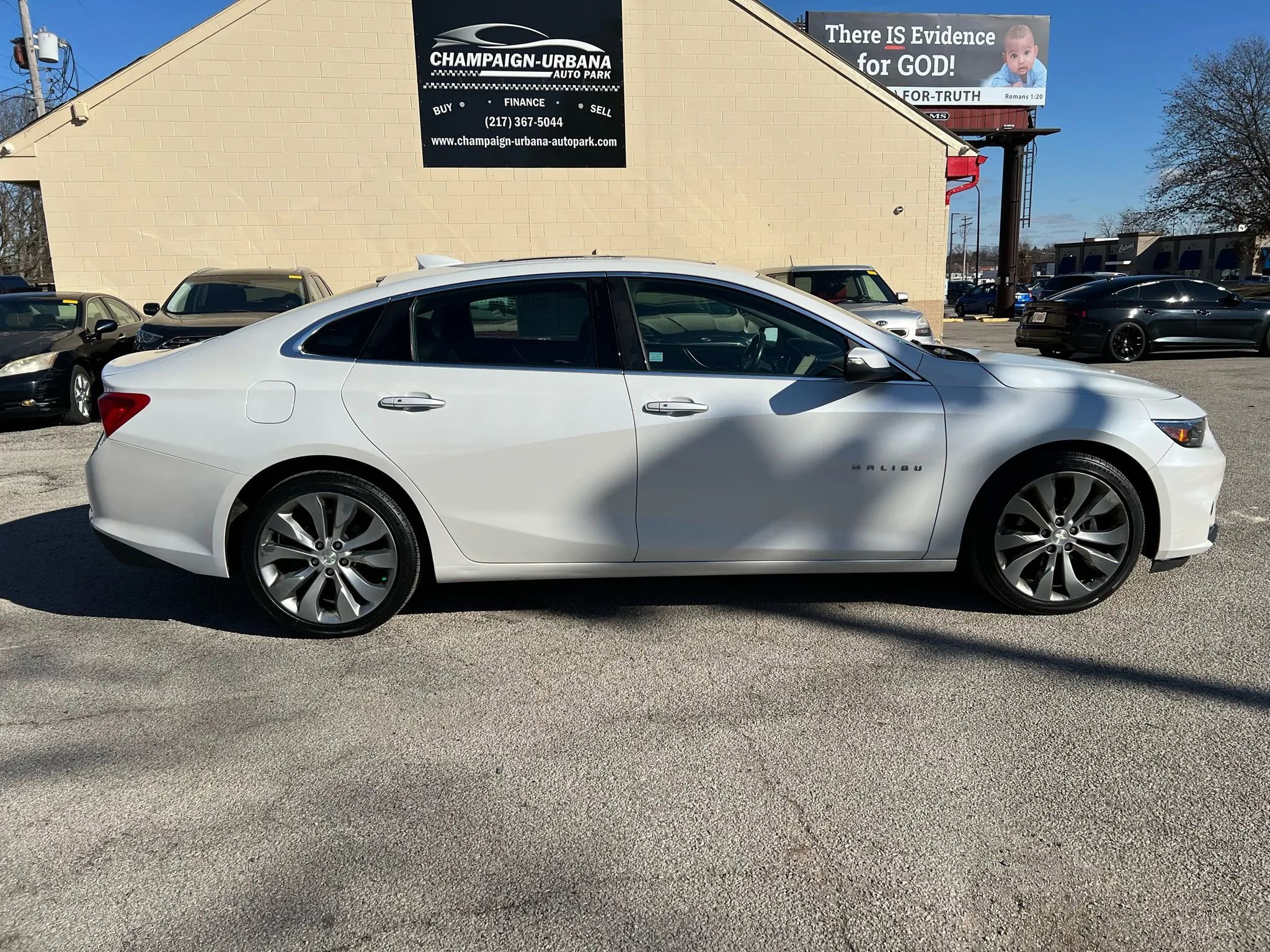 Used 2016 Chevrolet Malibu Premier w/ Driver Confidence Package image 8