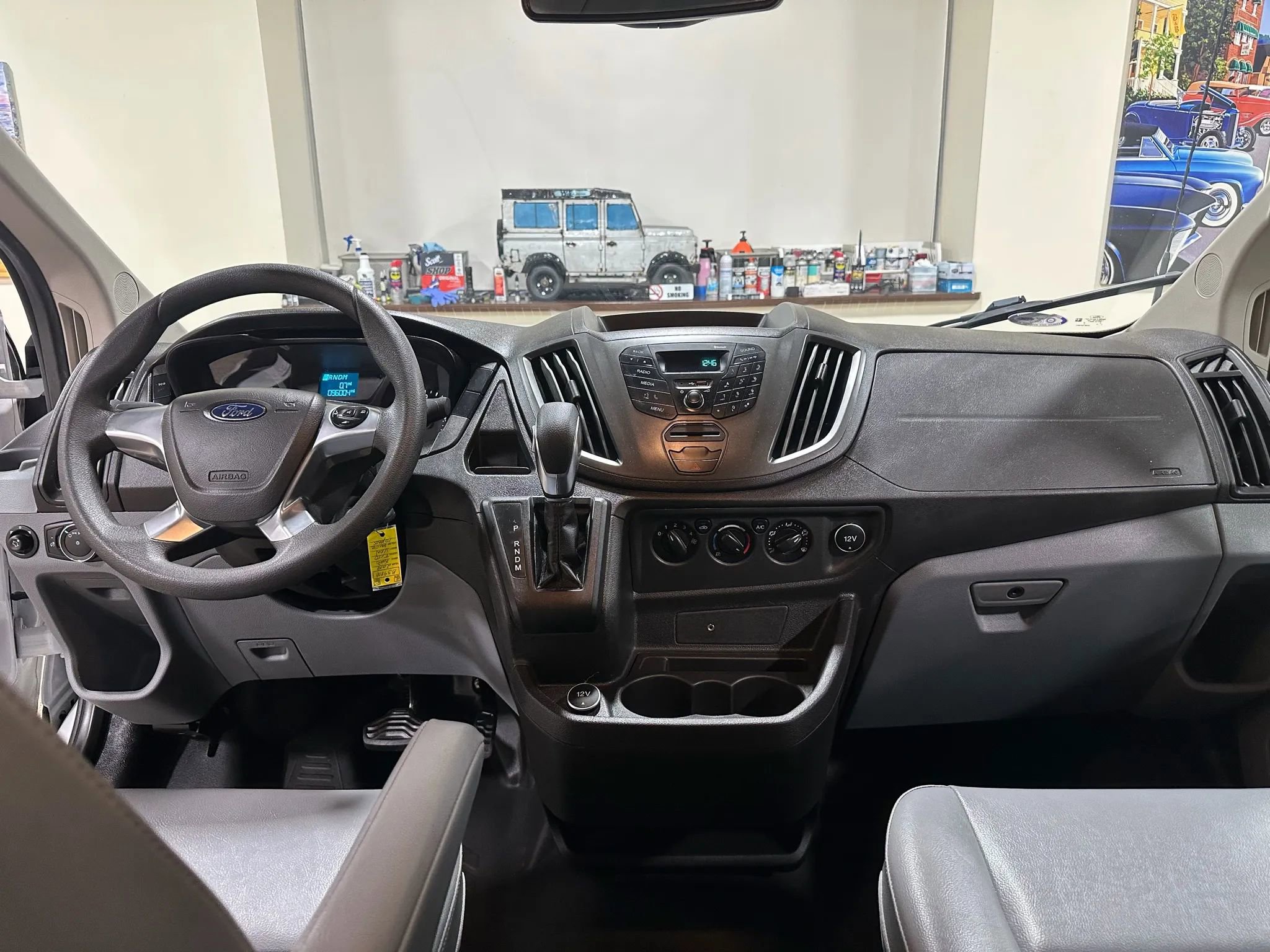 Used 2019 Ford Transit 150 XL image 37
