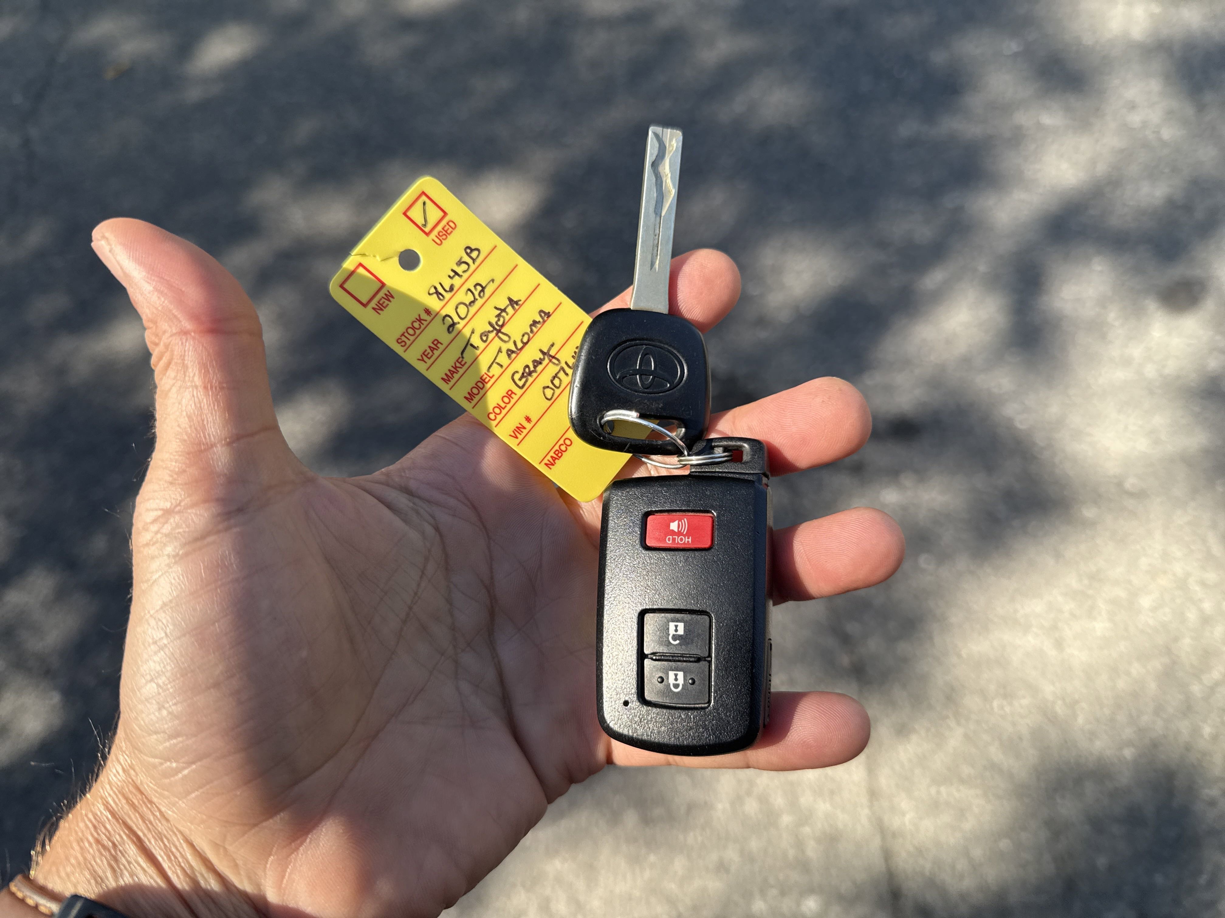 Used 2022 Toyota Tacoma TRD Off-Road w/ Technology Package image 5