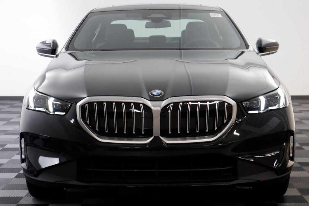 New 2026 BMW 530i xDrive w/ Premium Package AWD/4WD image 21