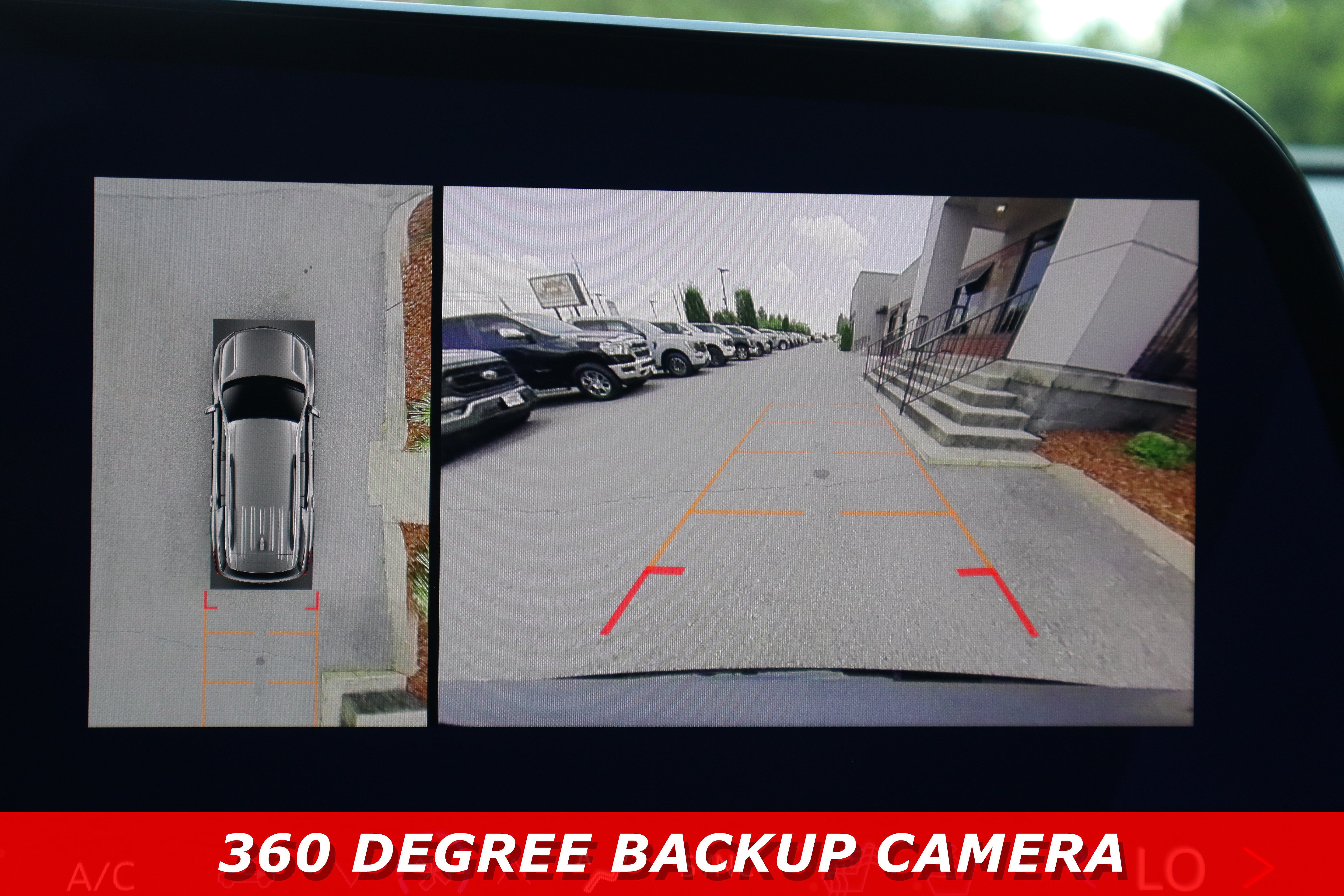 Used 2025 Chevrolet Traverse High Country FWD image 19