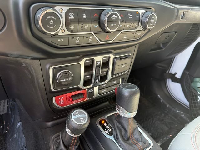 Used 2021 Jeep Gladiator Mojave AWD/4WD image 9