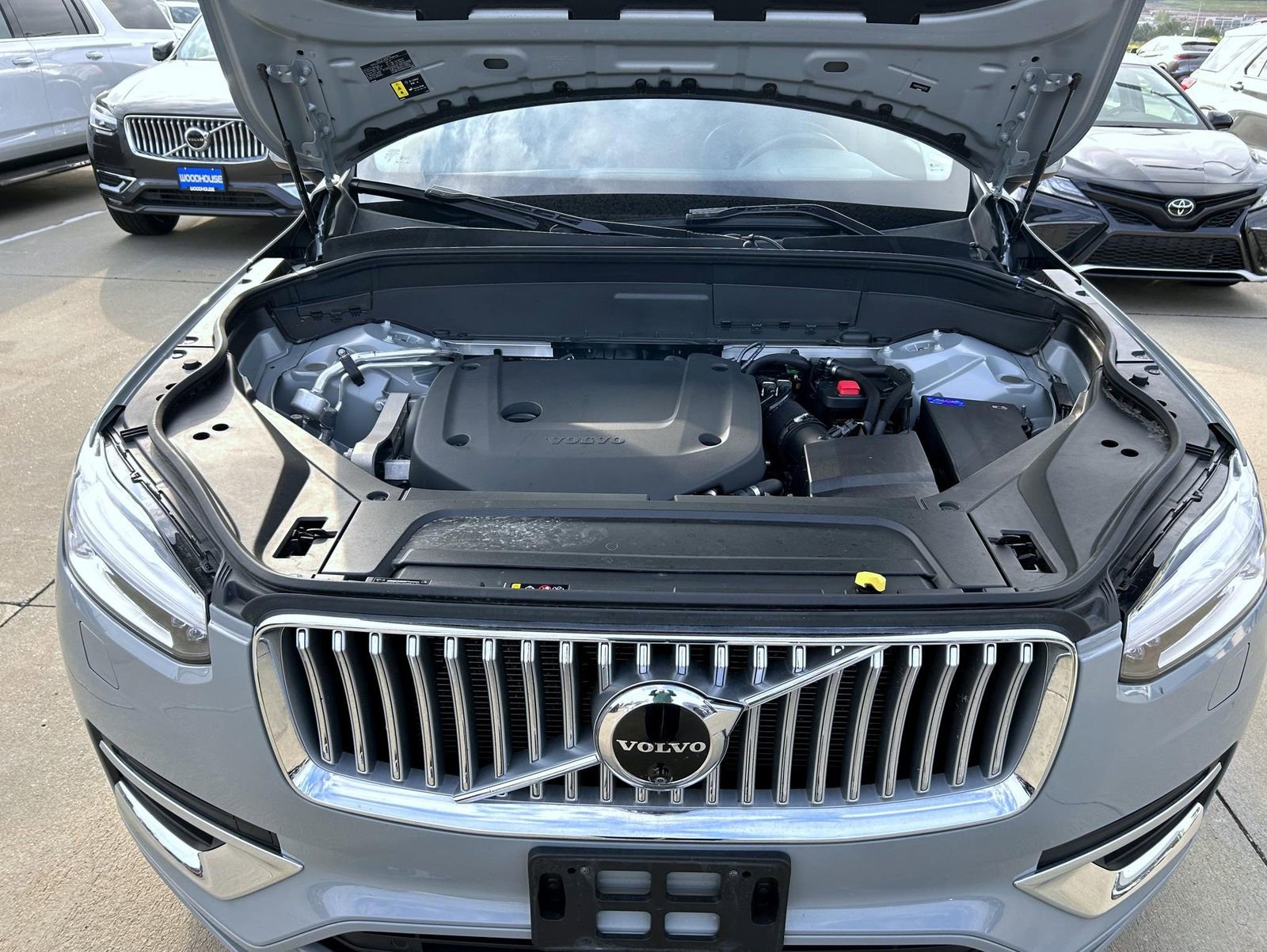 Used 2024 Volvo XC90 B6 Plus image 26