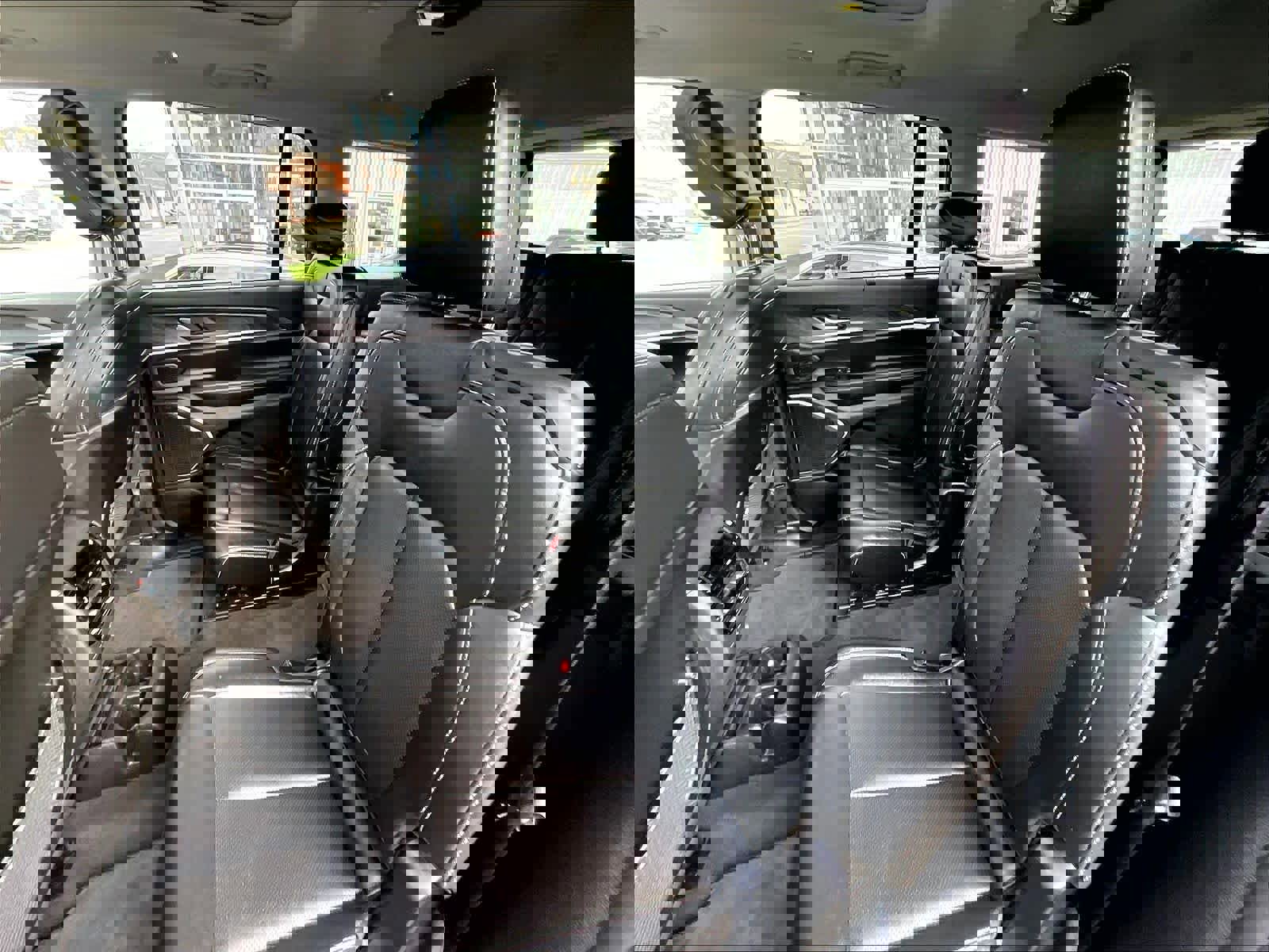 Used 2023 Jeep Grand Cherokee L Limited w/ Luxury Tech Group II AWD/4WD image 14