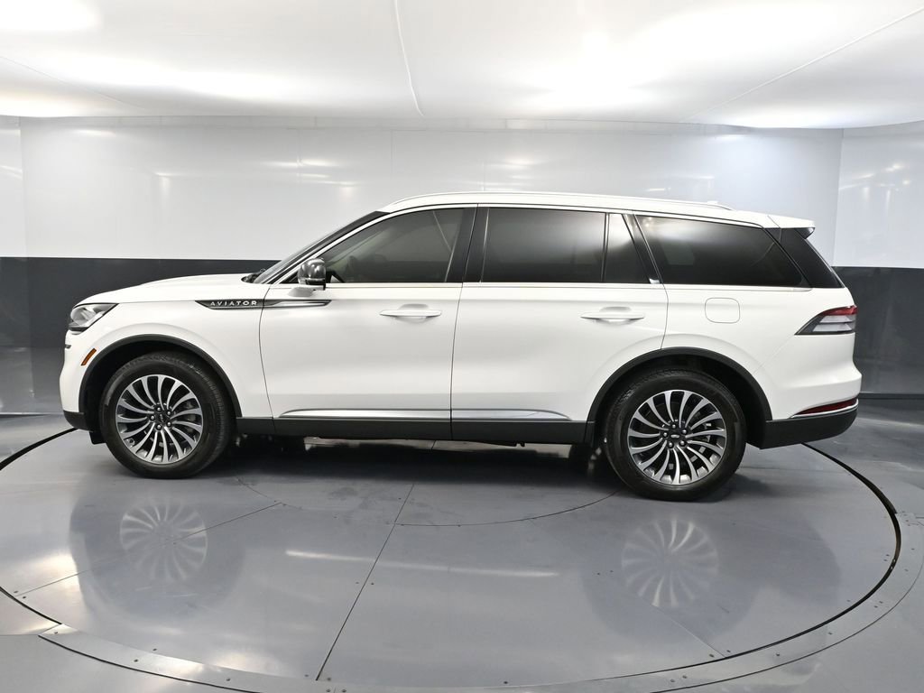 Used 2023 Lincoln Aviator Reserve image 10