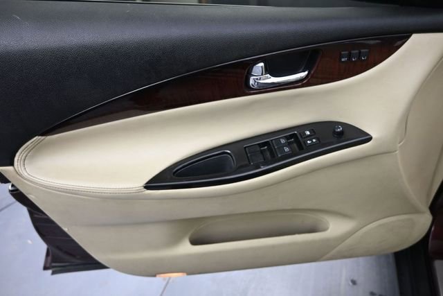 Used 2017 INFINITI QX50 AWD w/ Technology Package image 12
