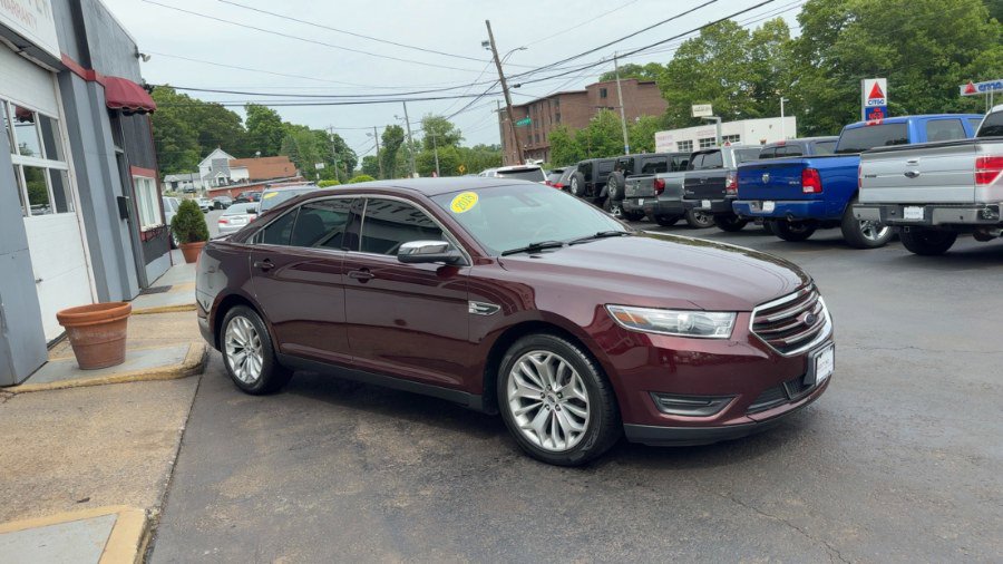 Used 2018 Ford Taurus Limited FWD image 4