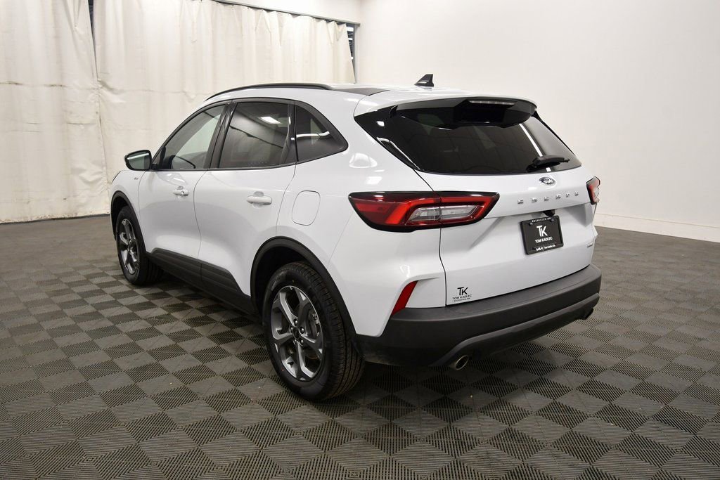 Used 2025 Ford Escape ST-Line Select image 5