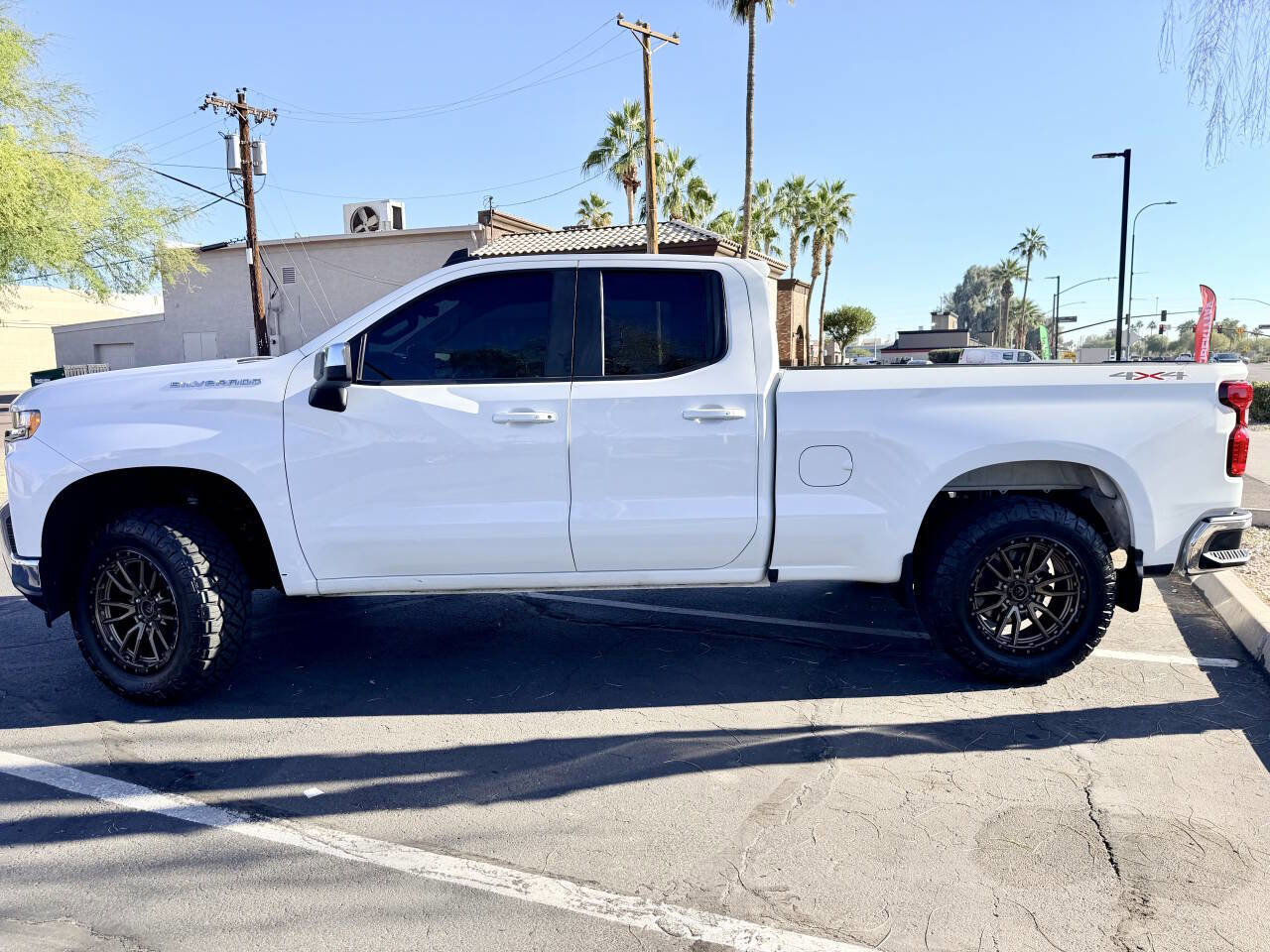 Used 2019 Chevrolet Silverado 1500 LT w/ All-Star Edition AWD/4WD image 11