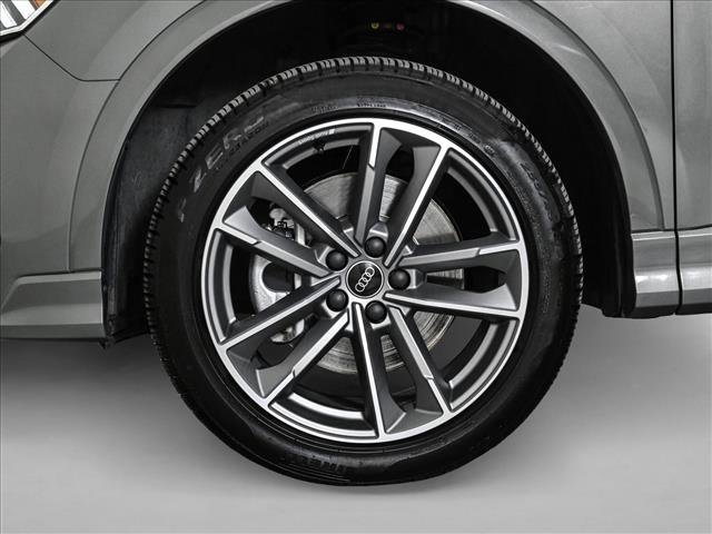 Certified 2025 Audi Q3 2.0T Premium w/ Convenience Package image 26