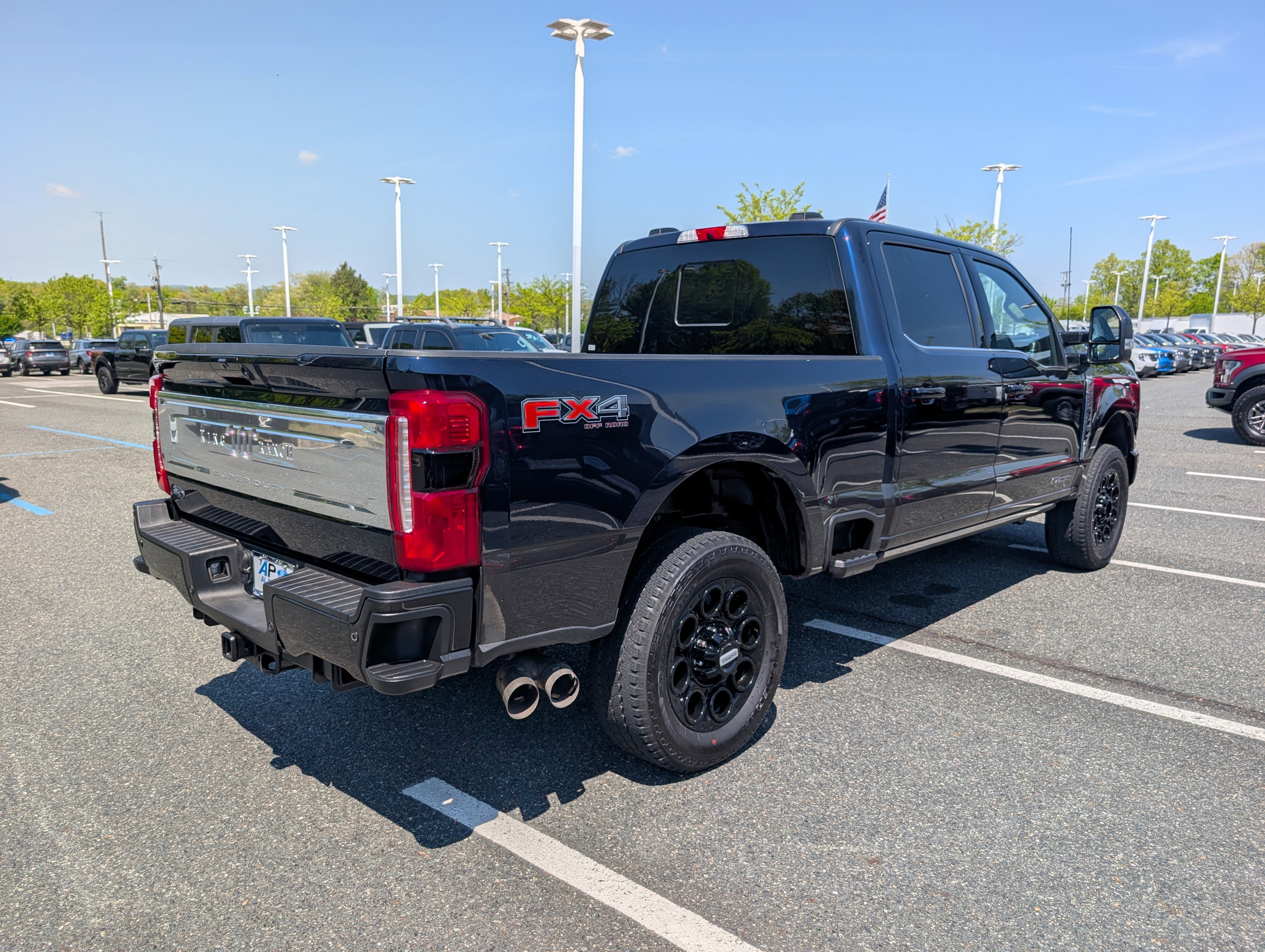 Used 2025 Ford F250 King Ranch AWD/4WD image 3