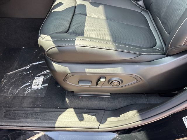 New 2026 Jeep Grand Cherokee Limited w/ Luxury Tech Group II AWD/4WD image 7