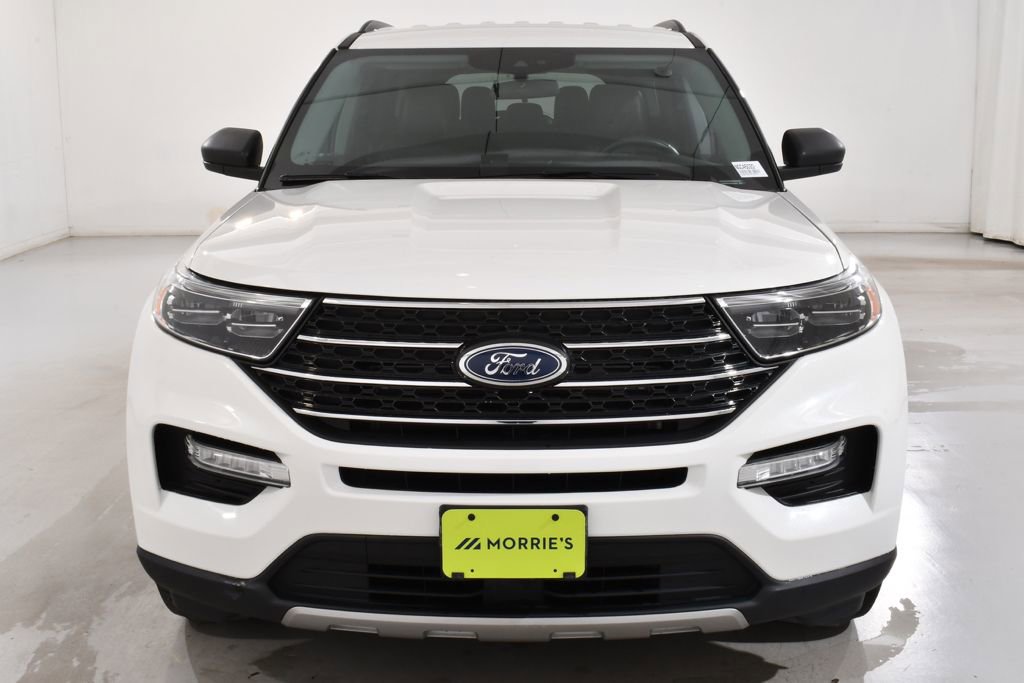 Used 2022 Ford Explorer XLT w/ Equipment Group 202A AWD/4WD image 3