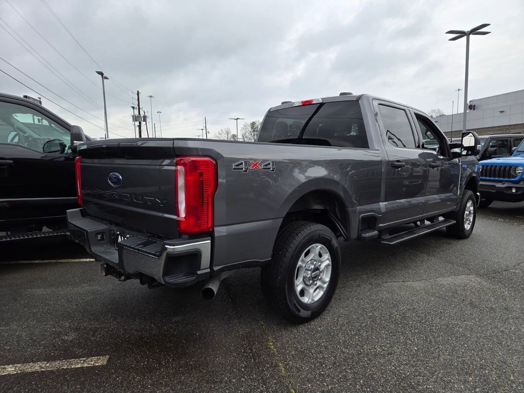 Used 2025 Ford F250 XLT image 11