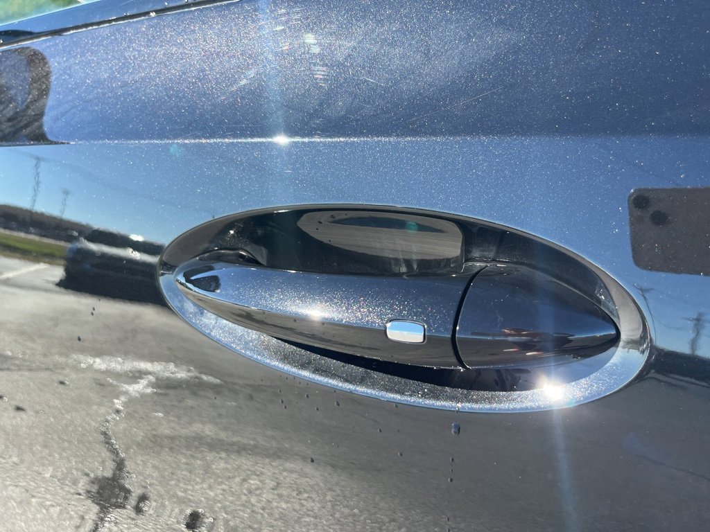 New 2024 Buick Envision Sport Touring image 8