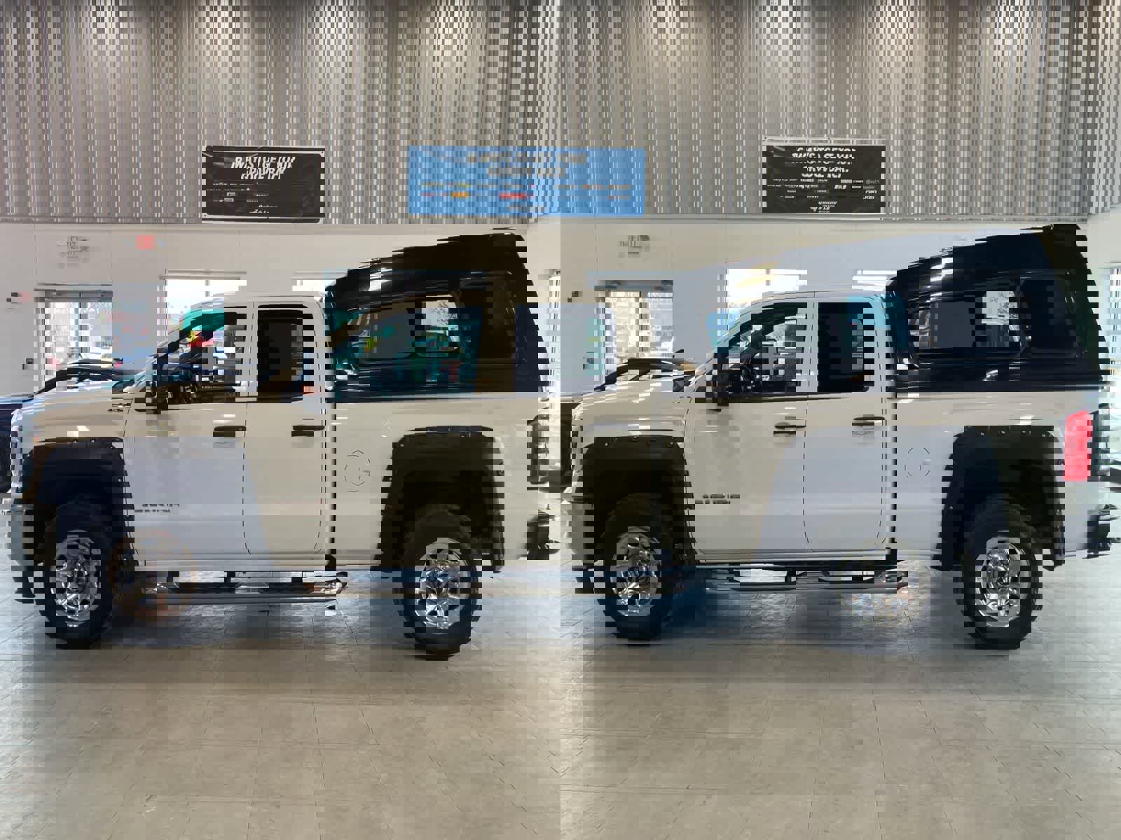 Used 2017 GMC Sierra 1500 4x4 Double Cab w/ Sierra Appearance Package image 8