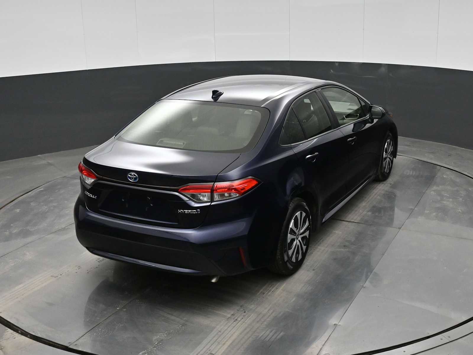 Used 2022 Toyota Corolla LE image 29