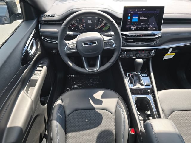 New 2026 Jeep Compass Latitude AWD/4WD image 4