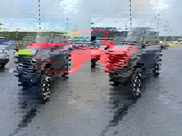 Certified 2022 Ford Bronco Outer Banks w/ Sasquatch Package image 2