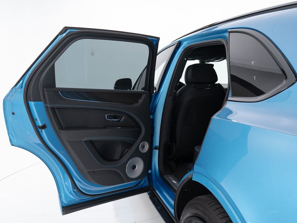 Used 2025 Bentley Bentayga S image 21