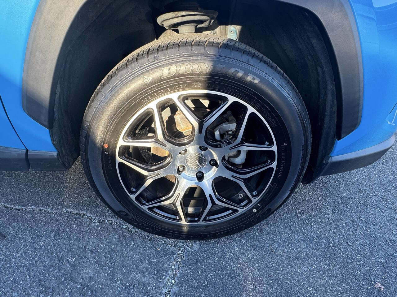 Used 2019 Toyota RAV4 LE image 31