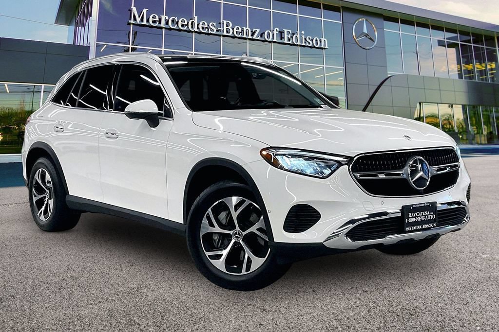 Certified 2025 Mercedes-Benz GLC 350e 4MATIC image 1