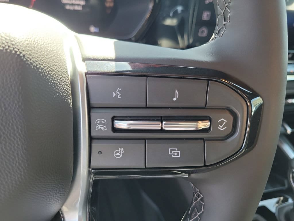 New 2026 Chevrolet Colorado LT w/ LT Convenience Package RWD image 6