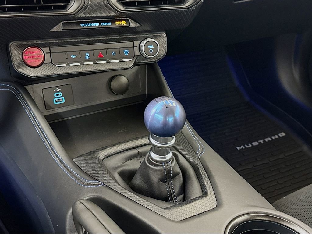 Used 2025 Ford Mustang Dark Horse image 16