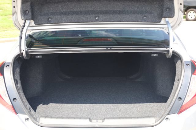 Used 2020 Honda Civic Sport image 28