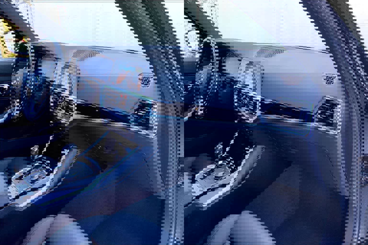 Used 2019 BMW 330i Sedan w/ Convenience Package RWD image 24