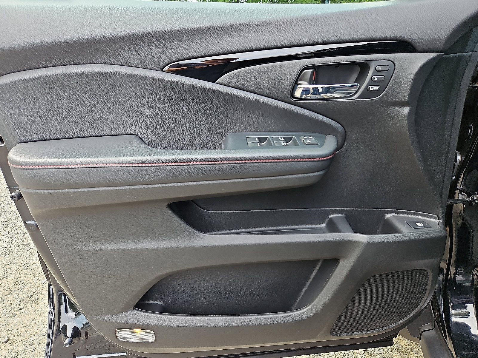 Used 2023 Honda Ridgeline Black Edition image 8