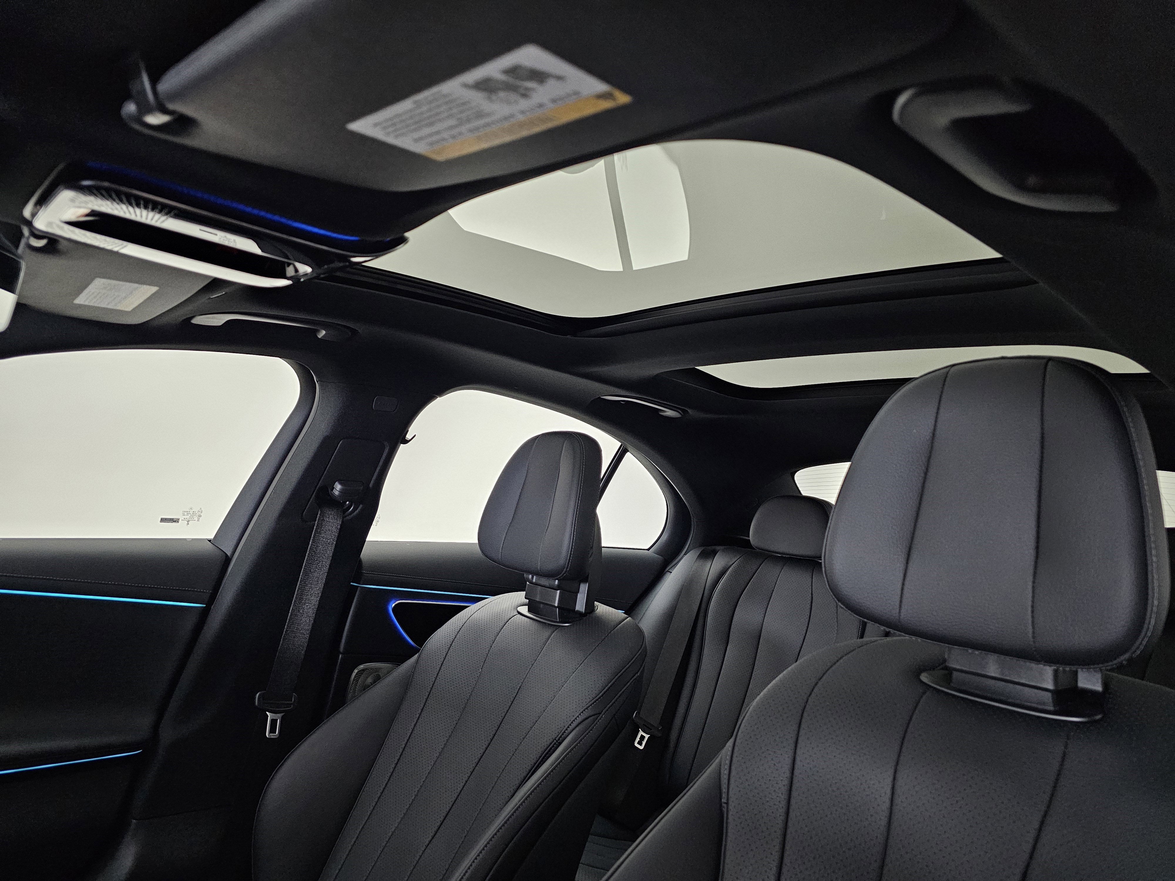 Used 2024 Mercedes-Benz E 350 4MATIC Sedan image 11