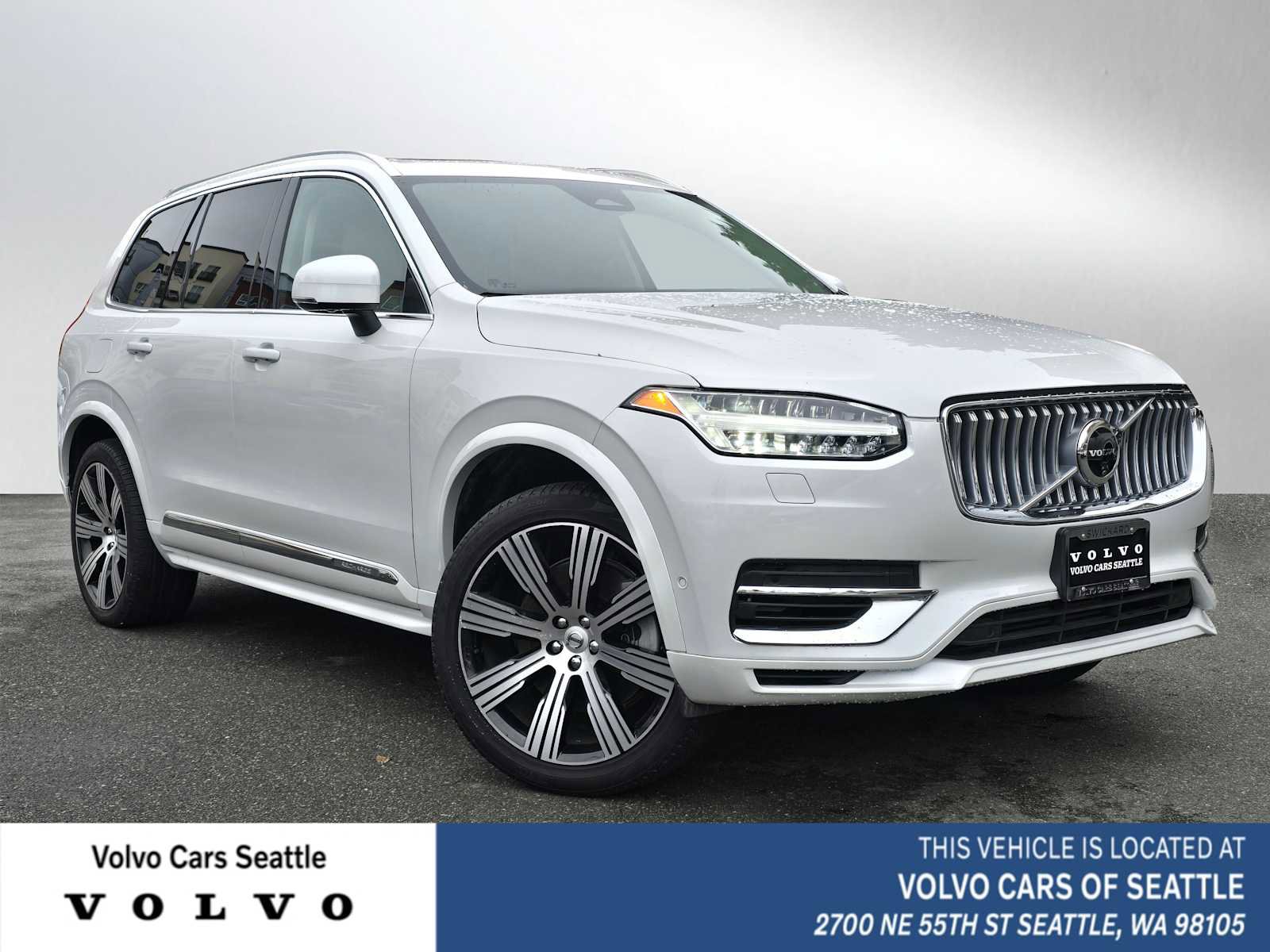 Certified 2024 Volvo XC90 T8 Plus image 1