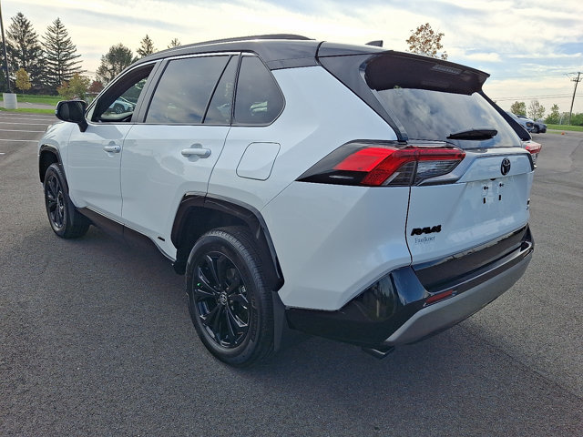 Used 2025 Toyota RAV4 XSE w/ Weather Package AWD/4WD image 5
