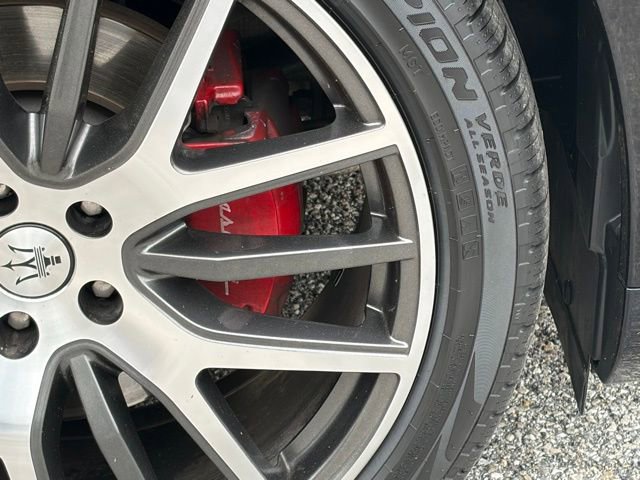 Used 2022 Maserati Levante GT image 13