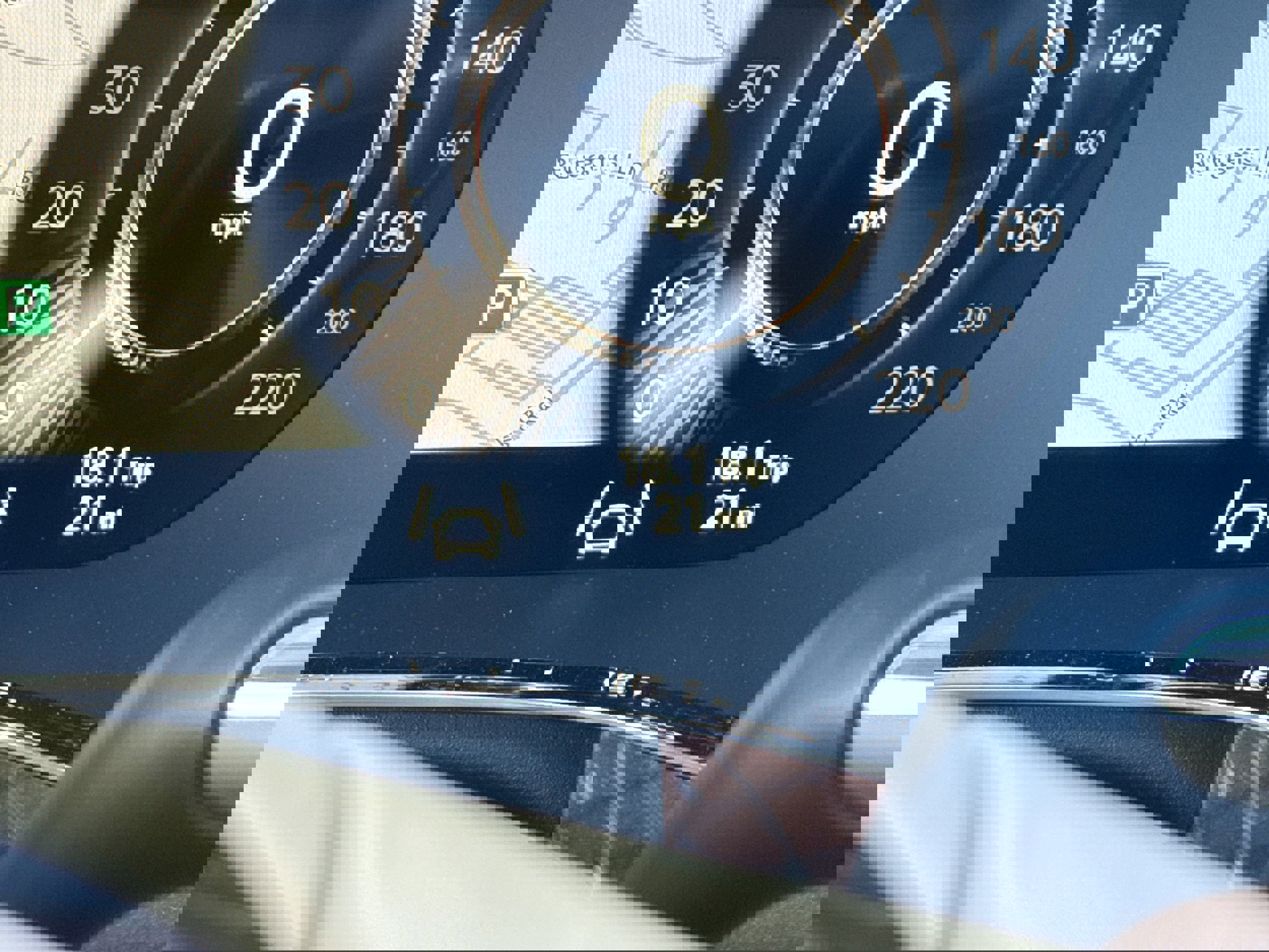 New 2026 Bentley Flying Spur Plug-In Hybrid image 21